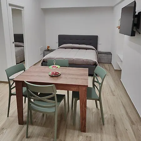 Francyandco アパート *